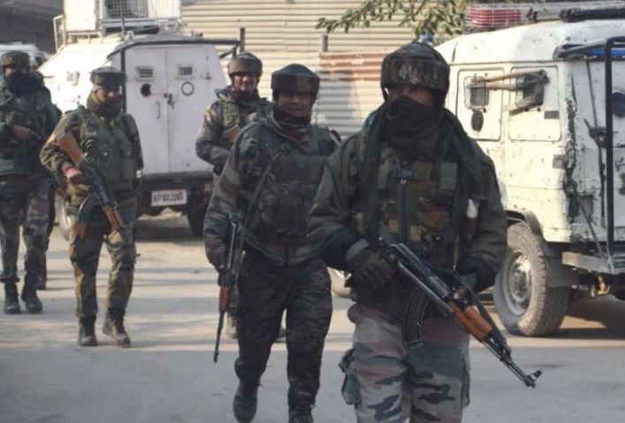 Possibility of some more terrorists in the mountains of Pir Panjal, operation continues