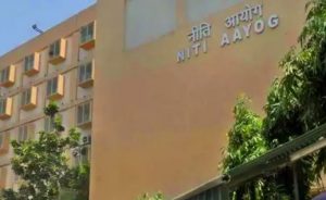 40 Crore People Lack Health Insurance In India : NITI Aayog Report
