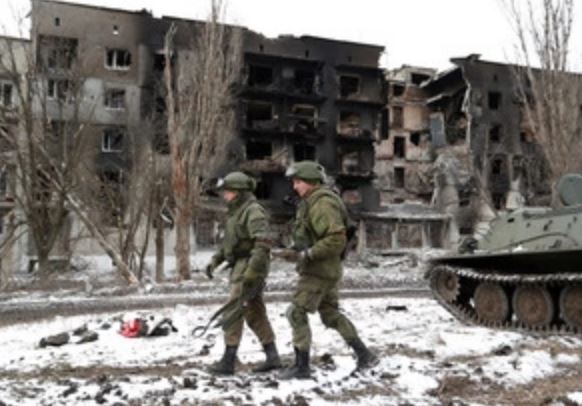 Russian Forces Advance Towards Kyiv